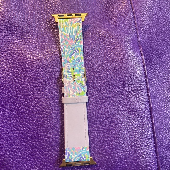 Lilly Pulitzer Apple watchband in Shell of a Party New No Box - Picture 3 of 4